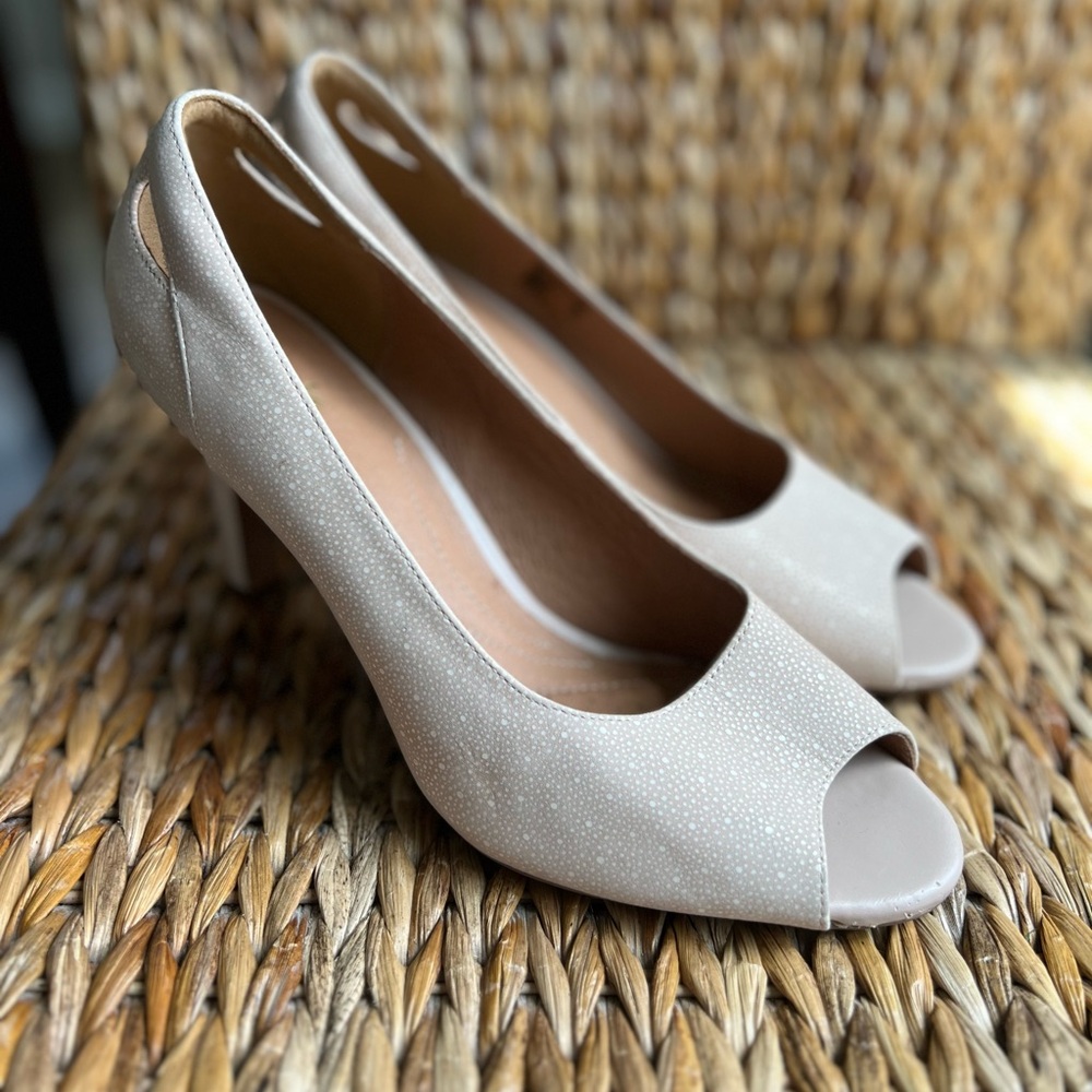 Women’s Clark’s Heels